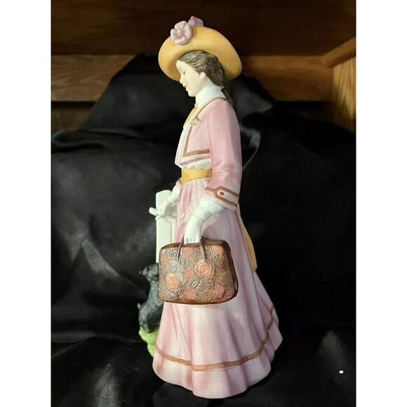 Vintage 1983 Avon Mrs Albee Presidents Club Award Porcelain Figurine Scottie Dog - Picture 3 of 11